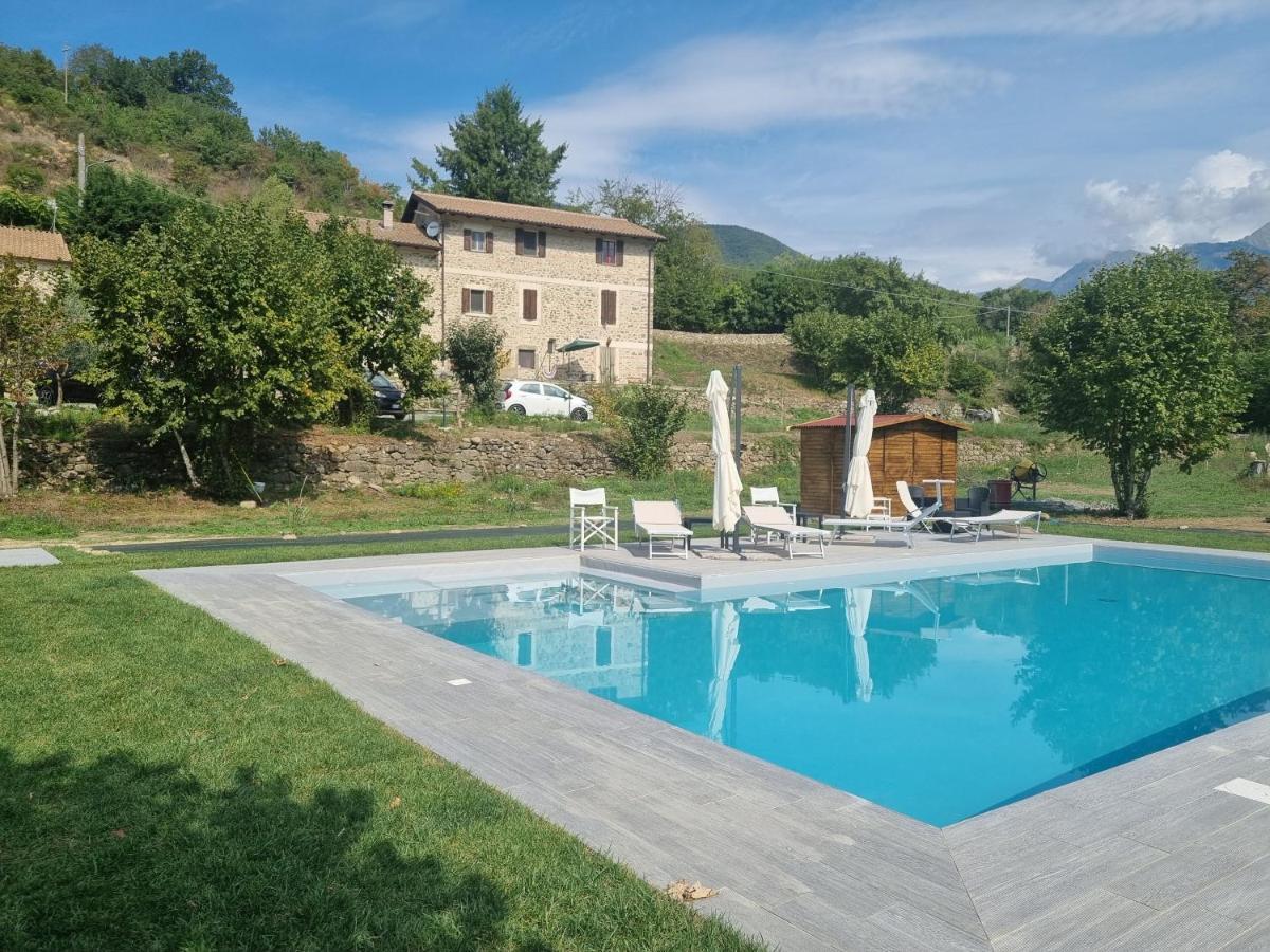 Agriturismo La Cascina Dei Chicchi Bagnone Exteriör bild